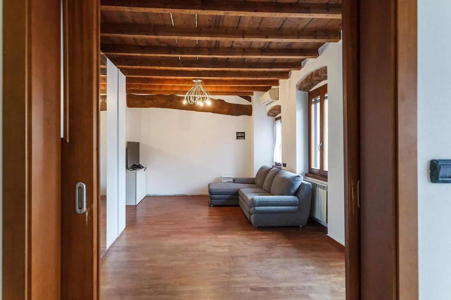 Appartamento Con Travi A Vista Bergamo Italy